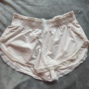 🍋 LuluLemon White Running Shorts